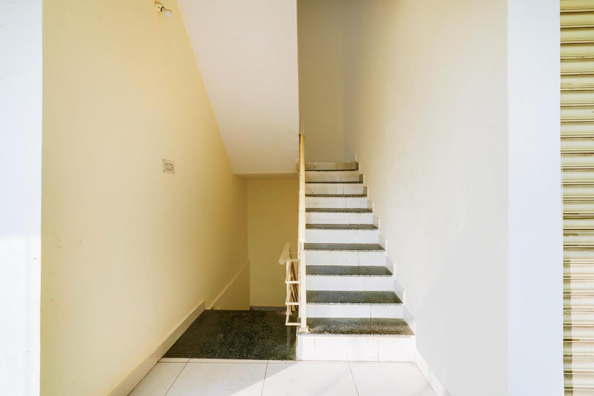 Super Townhouse Marathahalli Near Klm Fashion Mall Bangalore Exterior photo